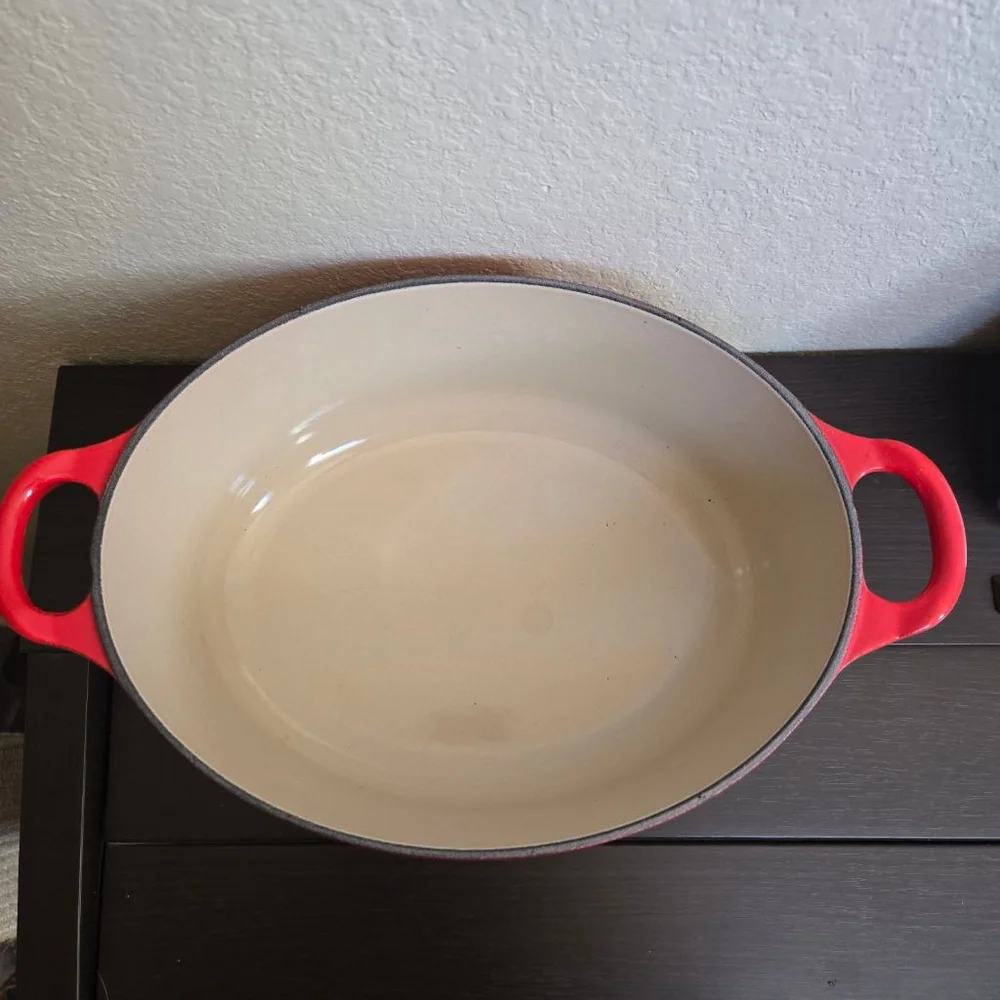 Le Creuset Signature Oval Dutch Oven, 2.75 qt.